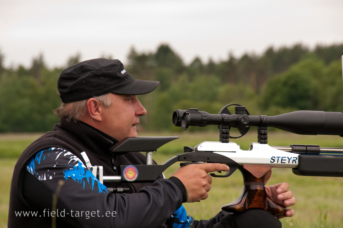 Toomas Hallik with Steyr LG110 FT on LIne 5